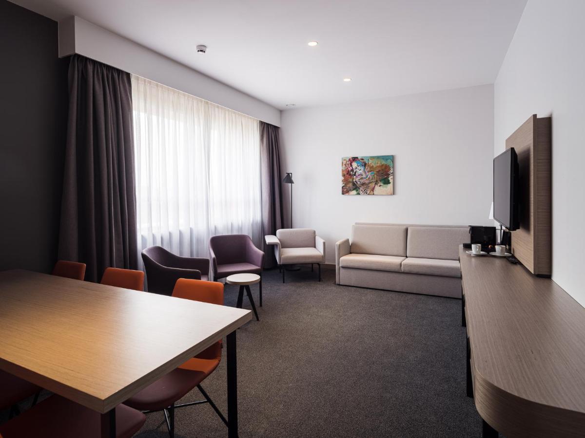 Executive Residency By Western Amsterdam Airport 4*