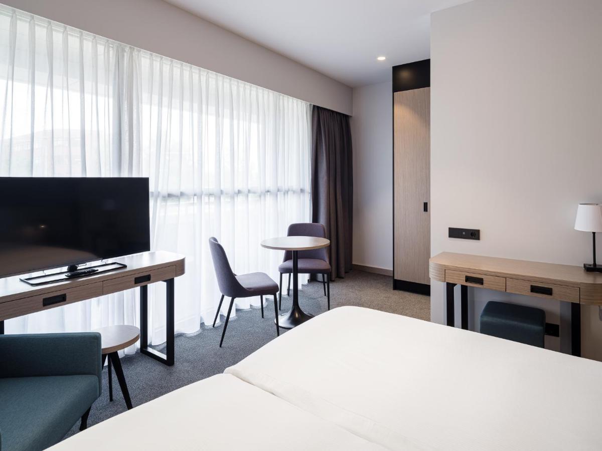 Executive Residency By Western Amsterdam Airport Hotel
