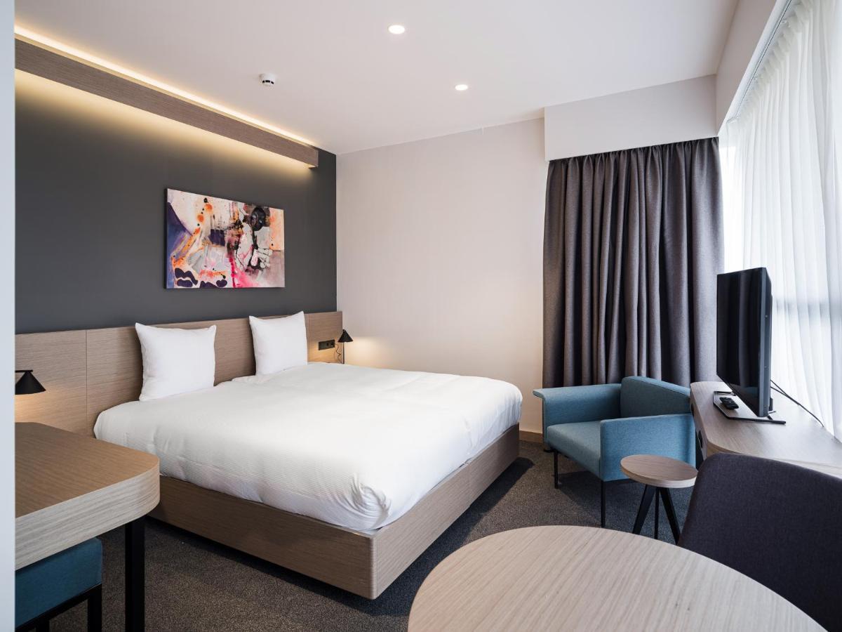 Executive Residency By Western Amsterdam Airport Hotel