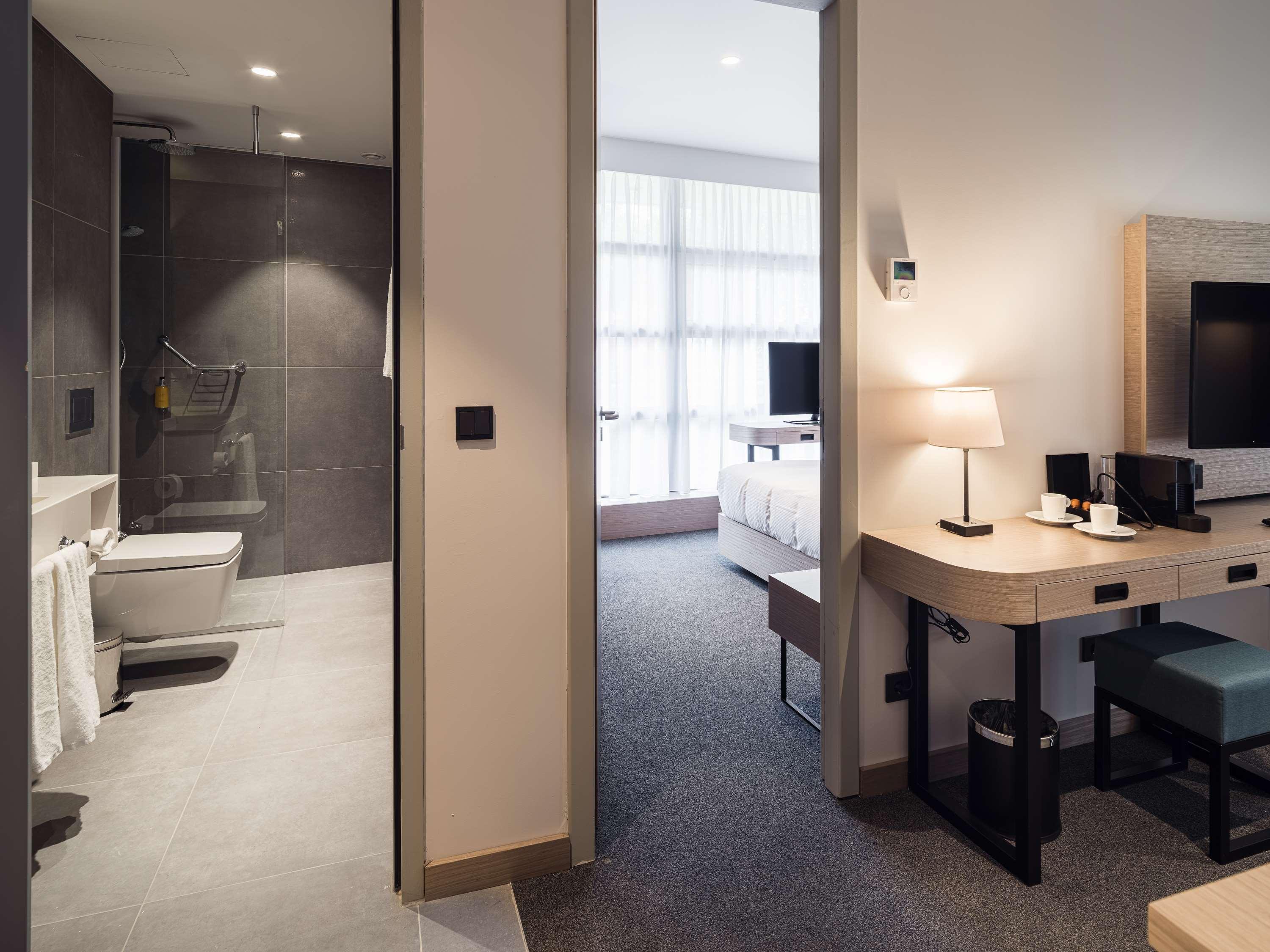 Executive Residency By Western Amsterdam Airport 4*